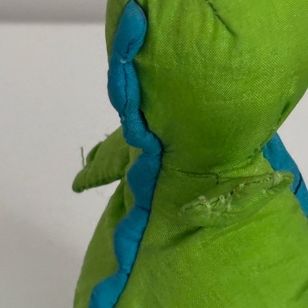 Vintage Wee Wet Pets dinosaur - Picture 10 of 13